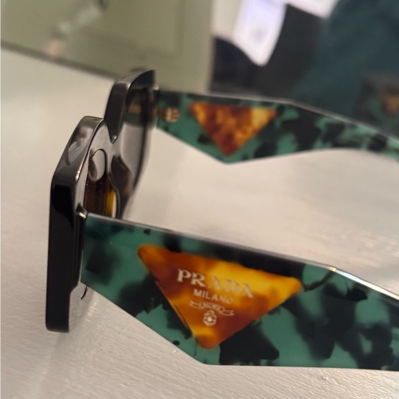 Prada Green and Orange Patterned Sunglasses - Picture 1 of 7